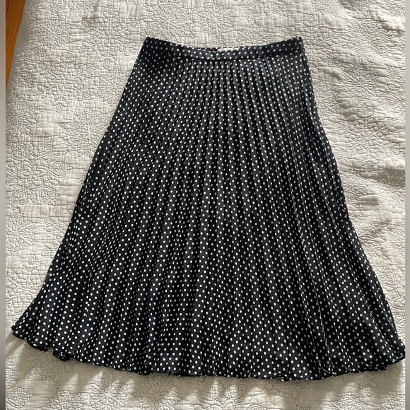 LOFT Pleated Skirt - Black and White Polka Dots, Size 2 - Picture 1 of 5